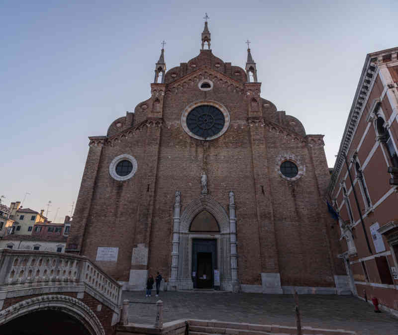 Italia - Venecia 122 - basílica Santa María Gloriosa dei Frari.jpg